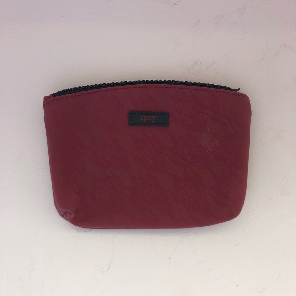 NEVER BEEN USED IPSY COSMETIC BAG